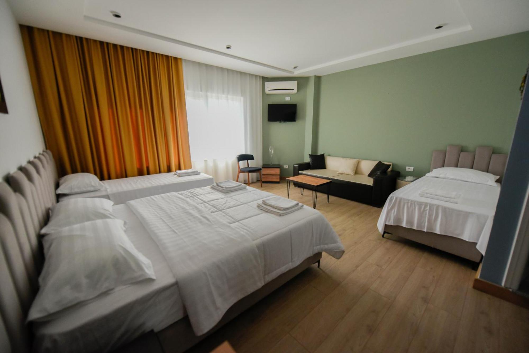 Hotel Blini 3*